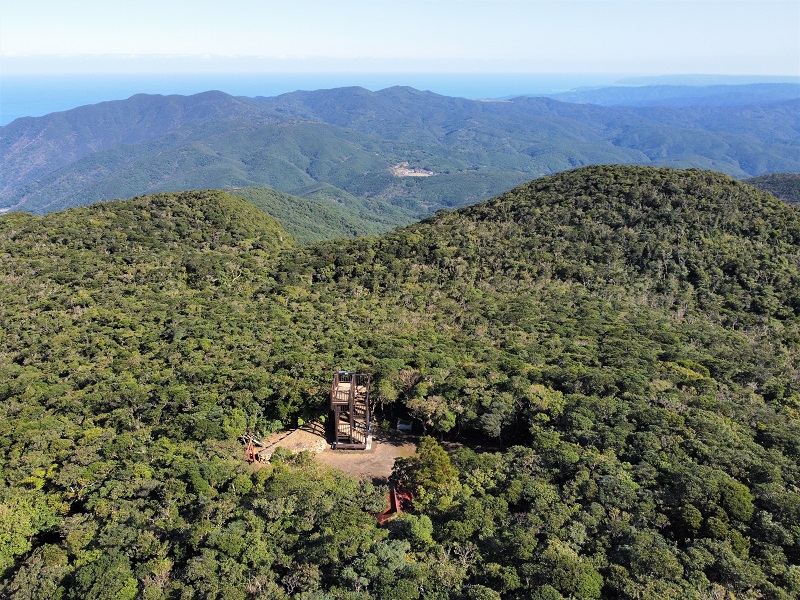 湯湾岳山頂展望台01